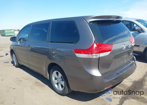 2014 Toyota Sienna L V6 7 Passenger z USA, uszkodzony, nr VIN 5TDZK3DC0ES499653